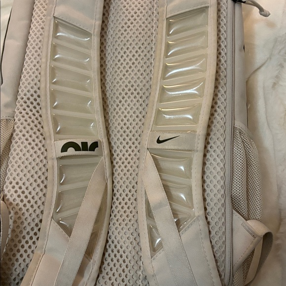 Nike utility Beige Backpack with Mesh Straps - Picture 6 of 6